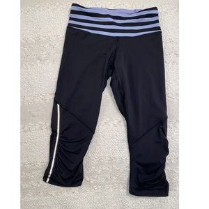 Lululemon capri style leggings (4)